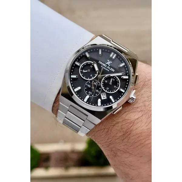 Kadranı Siyah Kordonu Gümüş Renk 42 mm Erkek Kol Saati