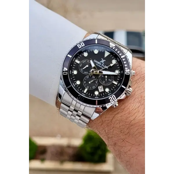 Kadranı Siyah Kordonu Gümüş Renk 45 mm Erkek Kol Saati