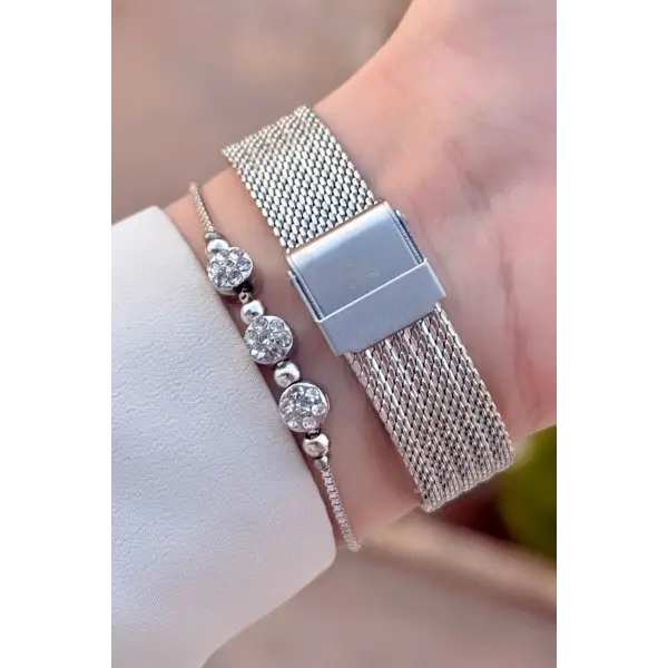 Gümüş Renk Hediye Paketli Kesme Cam Özel Seri Kadın Kol Saati - Bileklik