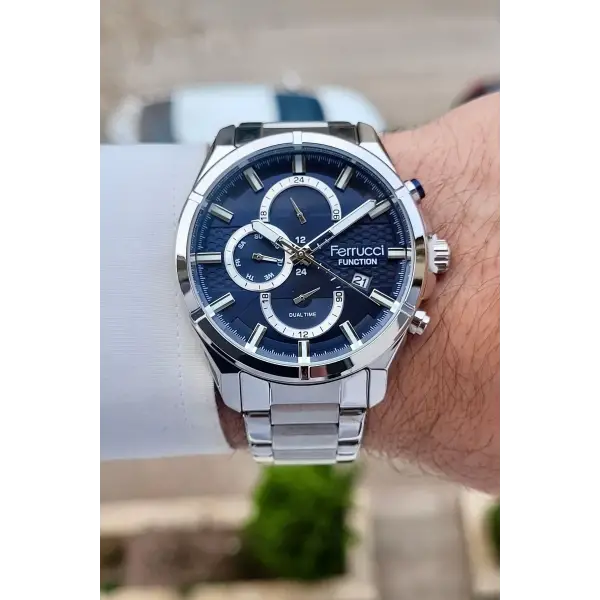 Kadranı Lacivert Kordonu Gümüş Renk 43 Mmgöstergeleri Aktif Erkek Kol Saati