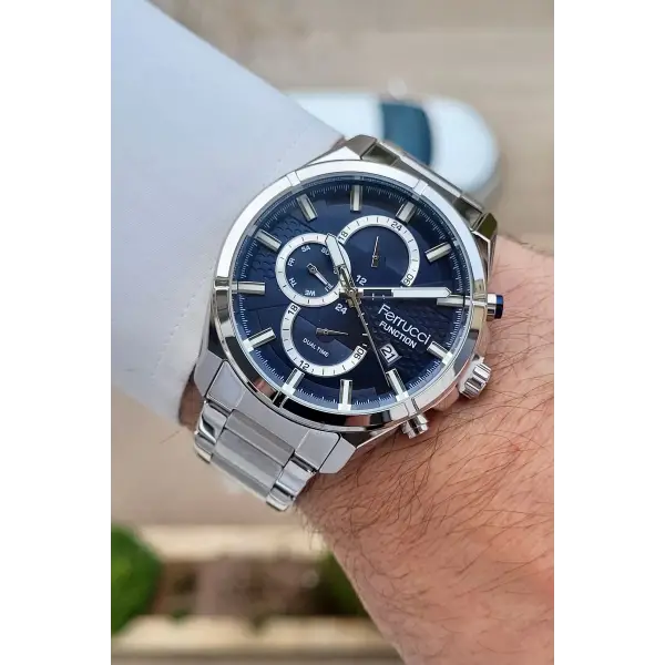 Kadranı Lacivert Kordonu Gümüş Renk 43 Mmgöstergeleri Aktif Erkek Kol Saati