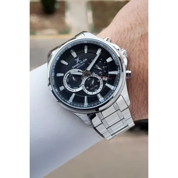 Kadranı Siyah Kordonu Gümüş Renk 45 Mm Iç Göstergeleri Aktif Erkek Kol Saati