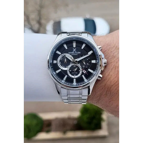 Kadranı Siyah Kordonu Gümüş Renk 45 Mm Iç Göstergeleri Aktif Erkek Kol Saati