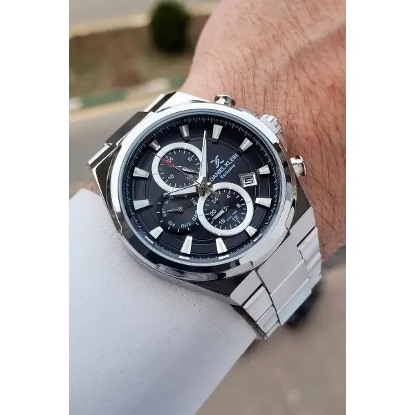 Kadranı Siyah Kordonu Gümüş Renk Göstergeleri Aktif Erkek Kol Saati