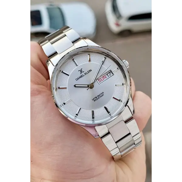 Gümüş Renk Takvimli 44 Mm Erkek Kol Saati