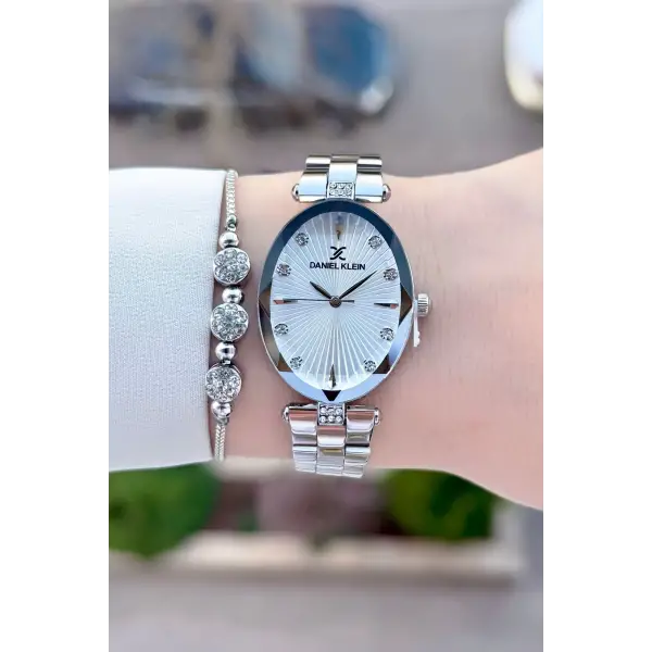 Gümüş Renk Kadın Kol Saati Ve Bileklik