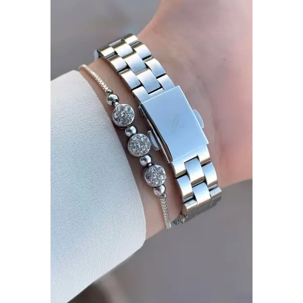 Gümüş Renk Kadın Kol Saati Ve Bileklik