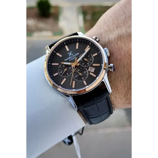 Kasası Gümüş Çizgileri Rose Kordonu Siyah Renk Göstergeleri Aktif Erkek Kol Saati