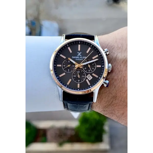 Kasası Gümüş Çizgileri Rose Kordonu Siyah Renk Göstergeleri Aktif Erkek Kol Saati