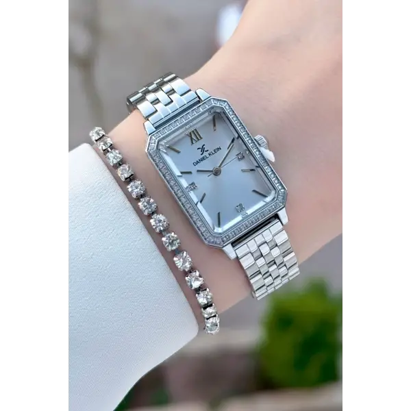 Gümüş Renk Kadın Kol Saati Ve Bileklik