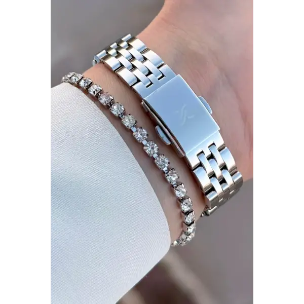 Gümüş Renk Kadın Kol Saati Ve Bileklik