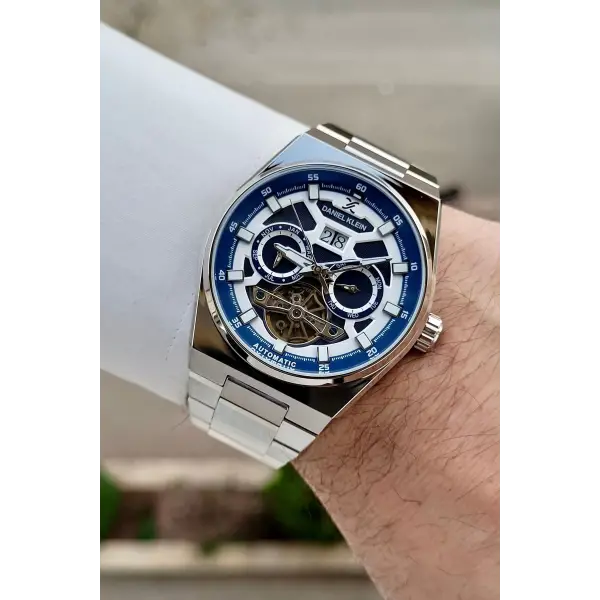 Kadranı Lacivert Kordonu Gümüş Renk Göstergeleri Aktif Otomatik Erkek Kol Saati