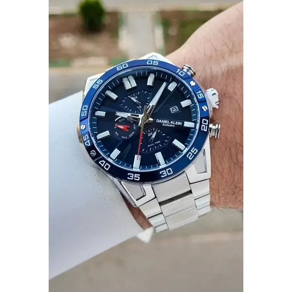 Kadranı Lacivert Kordonu Gümüş Renk Göstergeleri Aktif Erkek Kol Saati