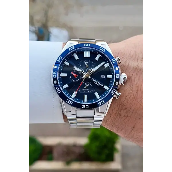 Kadranı Lacivert Kordonu Gümüş Renk Göstergeleri Aktif Erkek Kol Saati