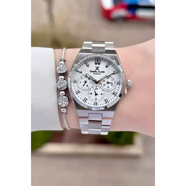 Gümüş Renk Iç Göstergeleri Aktif Kadın Kol Saati Ve Bileklik