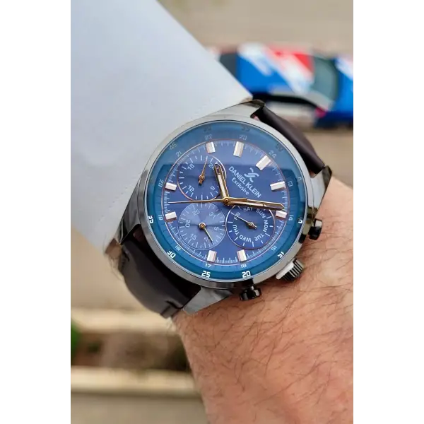 Kadranı Mavi Kordonu Kahverengi Renk Iç Göstergeleri Aktif Erkek Kol Saati