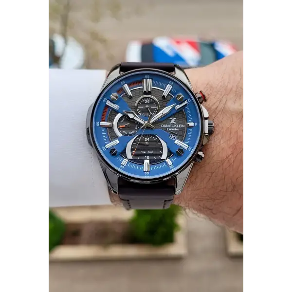 Kahverengi Renk Iç Göstergeleri Aktif Erkek Kol Saati