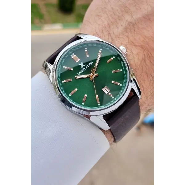 Kasası Gümüş Kordonu Kahverengi Renk Iç Göstergeleri Aktif Erkek Kol Saati