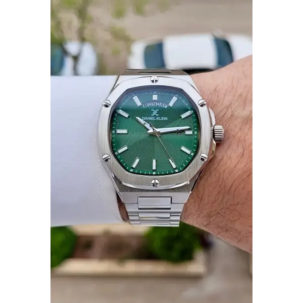 Kadranı Yeşil Kordonu Gümüş Renk 42 mm Erkek Kol Saati