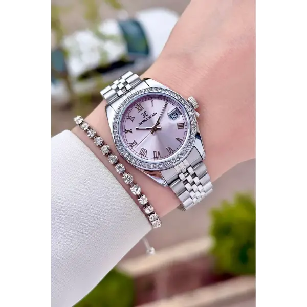Kadranı Pembe Kordonu Gümüş Renk 32,5 Mm Takvimli Kadın Kol Saati Ve Bileklik