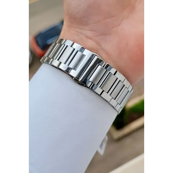 Kadranı Lacivert Kordonu Gümüş Renk Takvimli 43 Mm Erkek Kol Saati