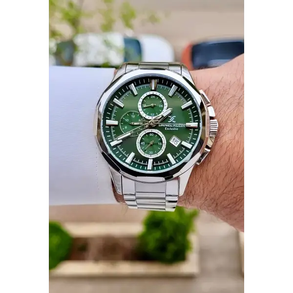 Kadranı Yeşil Kordonu Gümüş Renk 45 Mm Iç Göstergeleri Aktif Erkek Kol Saati