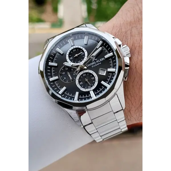 Kadranı Siyah Kordonu Gümüş Renk 45 Mm Iç Göstergeleri Aktif Erkek Kol Saati