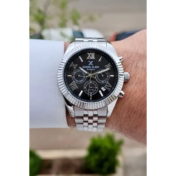 Kadranı Siyah Kordonu Gümüş Renk 42 Mm Iç Göstergeleri Aktif Erkek Kol Saati