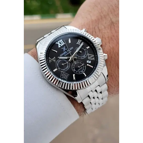 Kadranı Siyah Kordonu Gümüş Renk 42 Mm Iç Göstergeleri Aktif Erkek Kol Saati