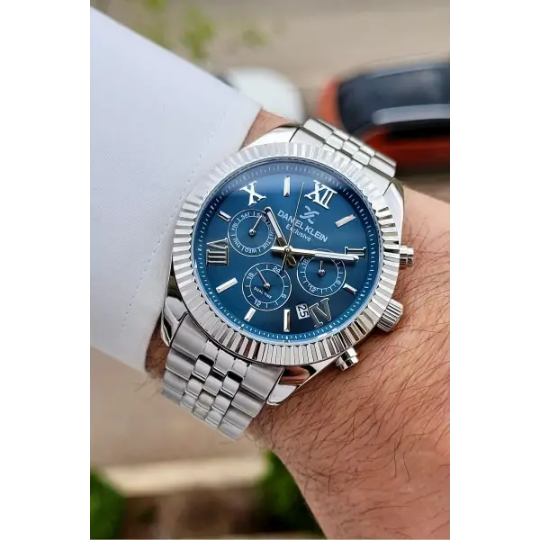 Kadranı Lacivert Kordonu Gümüş Renk 42 Mm Iç Göstergeleri Aktif Erkek Kol Saati