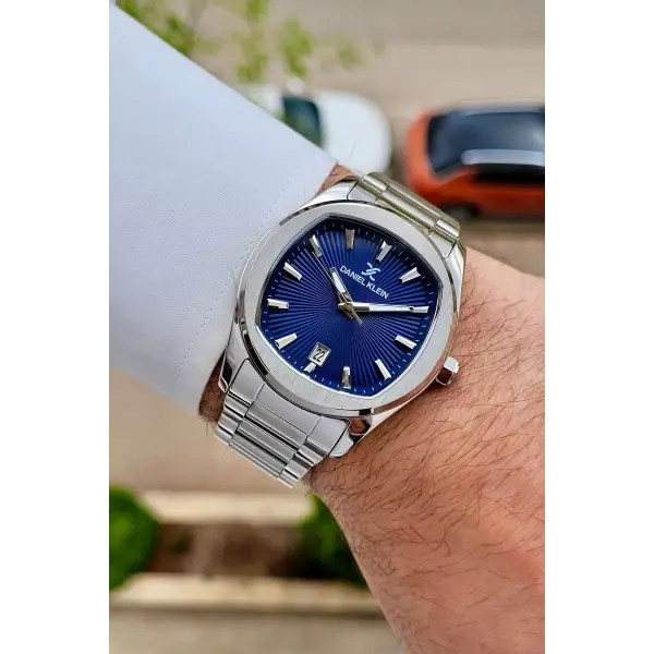 Kadranı Lacivert Kordonu Gümüş Renk 41 Mm Erkek Kol Saati