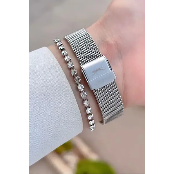 Kadranı Pembe Kordonu Gümüş Renk Hediye Paketli Kadın Kol Saati Ve Bileklik