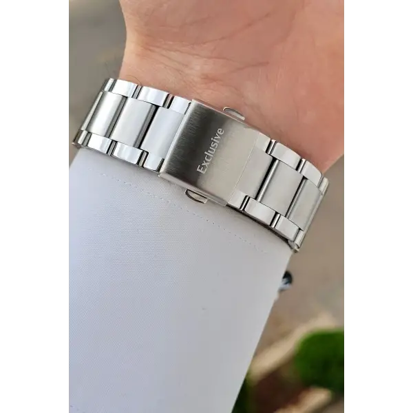 Kadranı Yeşil Kordonu Gümüş Renk 42 Mm Erkek Kol Saati