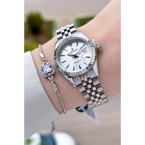 Diamond Gümüş Renk 28 Mm Kadın Kol Saati Ve Bileklik