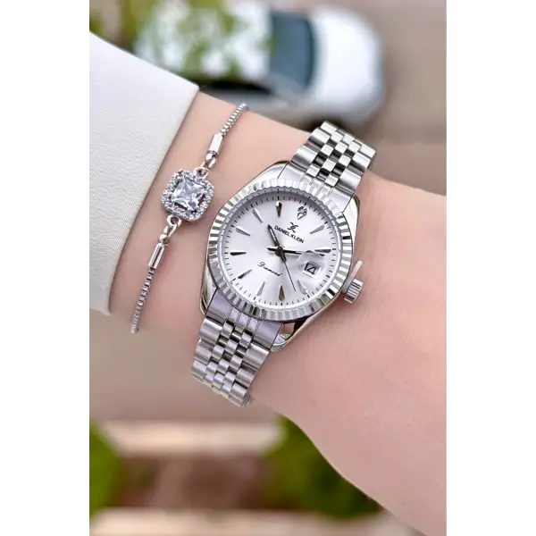 Diamond Gümüş Renk 28 Mm Kadın Kol Saati Ve Bileklik