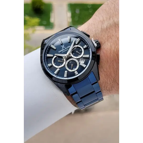 Kasası Siyah Kordonu Lacivert Renk Iç Göstergeleri Aktif Erkek Kol Saati