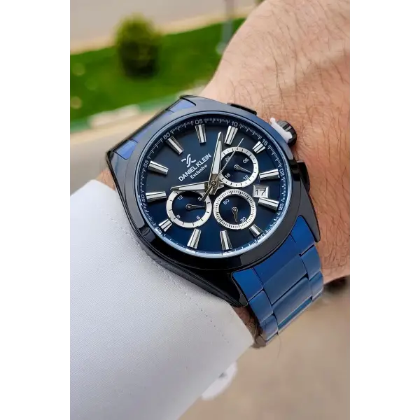 Kasası Siyah Kordonu Lacivert Renk Iç Göstergeleri Aktif Erkek Kol Saati