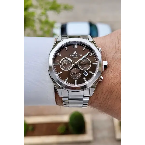 Kadranı Kahverengi Kordonu Gümüş Renk Iç Göstergeleri Aktif Erkek Kol Saati