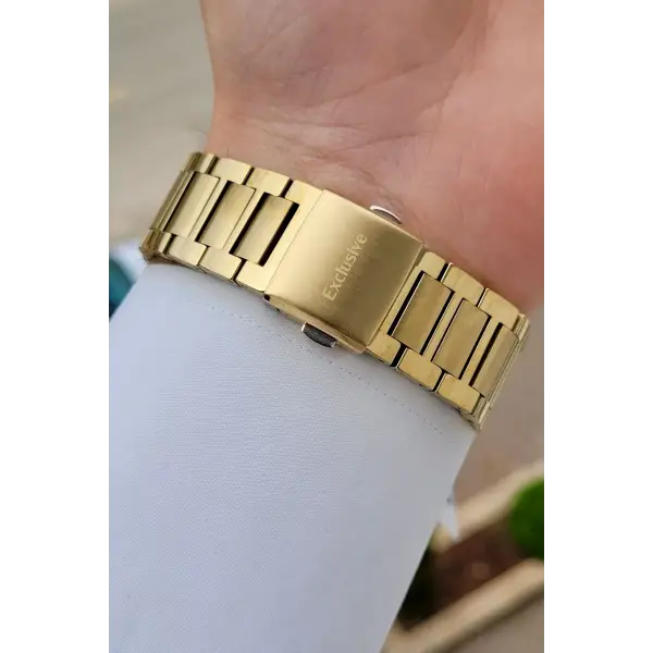 Kadranı Siyah Kordonu Gold Renk Iç Göstergeleri Aktif Erkek Kol Saati