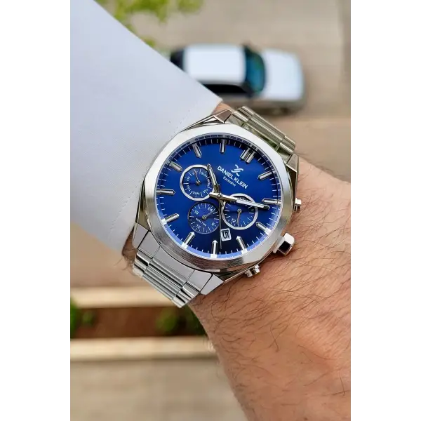 Kadranı Lacivert Kordonu Gümüş Renk Iç Göstergeleri Aktif Erkek Kol Saati