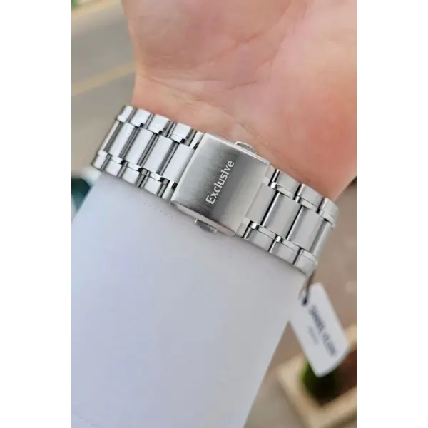 Gümüş Siyah Lacivert Renk Iç Göstergeleri Aktif Erkek Kol Saati