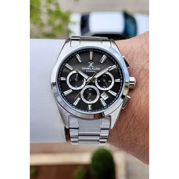 Kadranı Siyah Kordonu Gümüş Renk Iç Göstergeleri Aktif Erkek Kol Saati