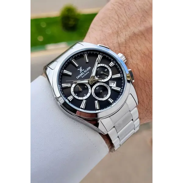 Kadranı Siyah Kordonu Gümüş Renk Iç Göstergeleri Aktif Erkek Kol Saati