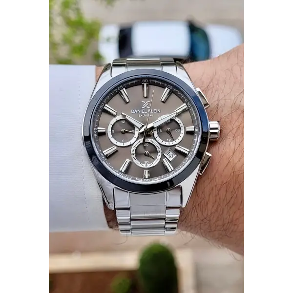 Kadranı Füme Kordonu Gümüş Renk Iç Göstergeleri Aktif Erkek Kol Saati