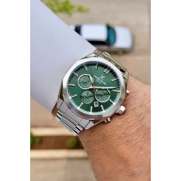 Kadranı Yeşil Kordonu Gümüş Renk Iç Göstergeleri Aktif Erkek Kol Saati