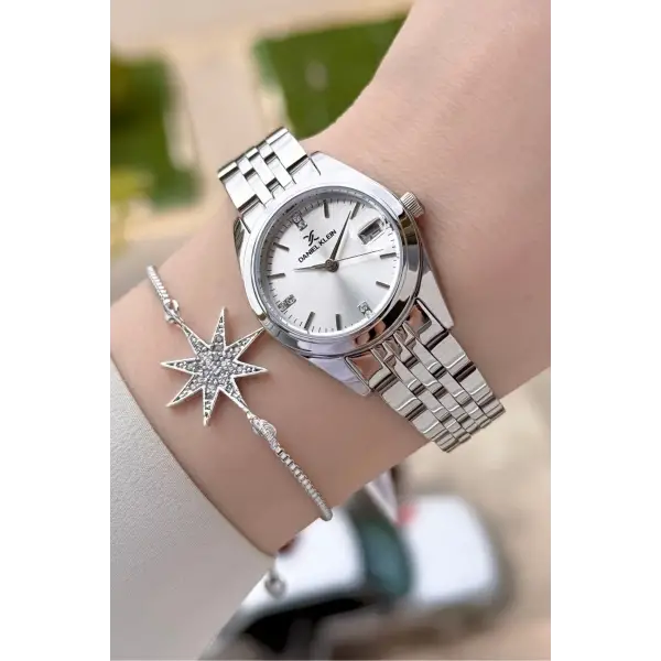 Gümüş Renk 28 Mm Kadın Kol Saati Ve Bileklik
