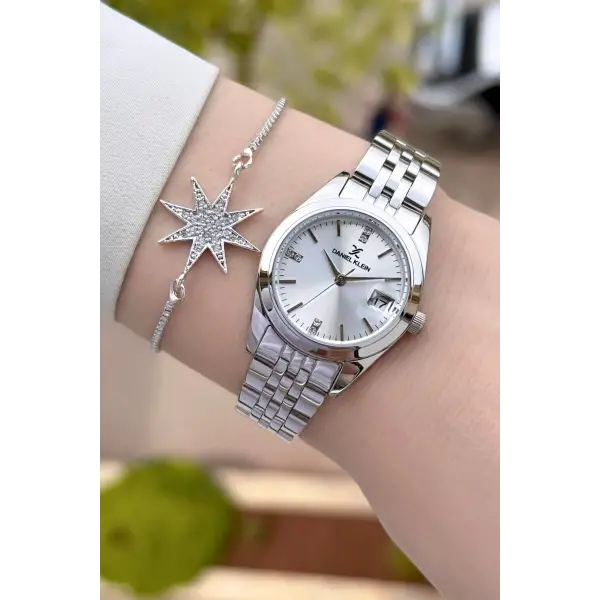 Gümüş Renk 28 Mm Kadın Kol Saati Ve Bileklik