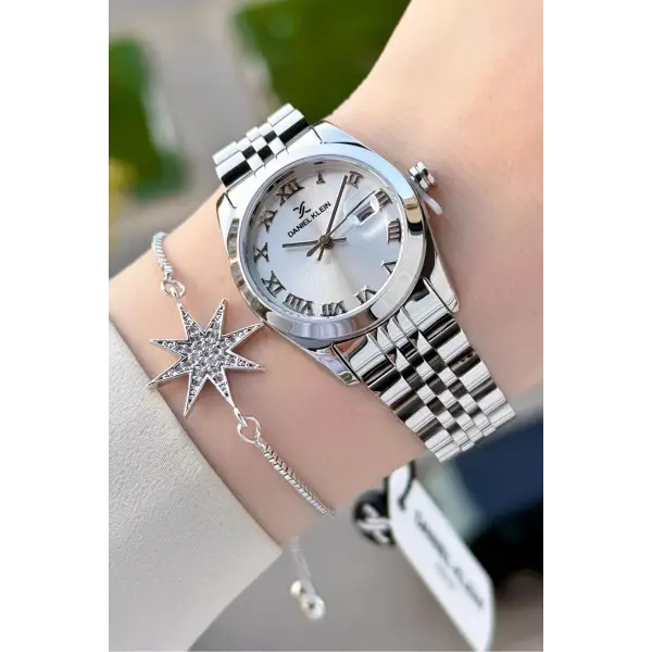 Gümüş Renk Hediye Paketli Kadın Kol Saati + Bileklik