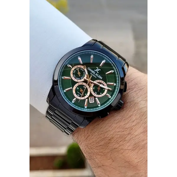 Kadranı Yeşil Kordonu Siyah Renk İç Göstergeleri Aktif Erkek Kol Saati