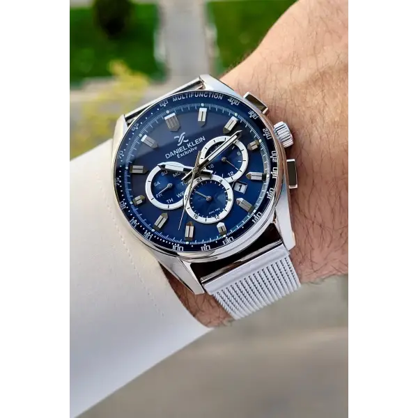 Kadranı Lacivert Kordonu Gümüş Renk İç Göstergeleri Aktif Erkek Kol Saati